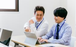 50代が、周りを巻き込み新しい仕事で成果を上げるには？